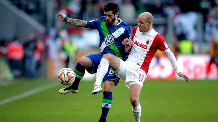 «Аугсбург» убил интригу в чемпионате Германии 