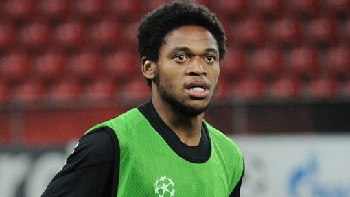 Луис Адриано