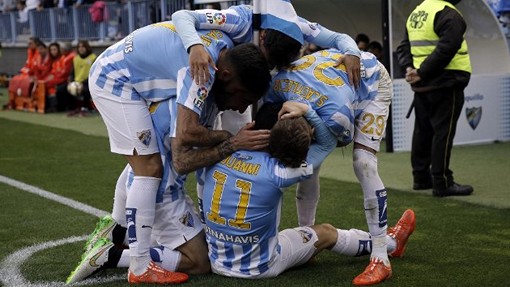 Хуанми принимает поздравления