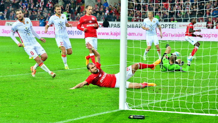 Погода в предстоящем матче «Арсенала» и «Спартака» будет явно лучше, а вот поле — хуже