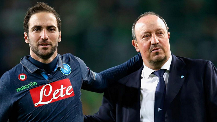 Гонсало Игуаин и Рафаэль Бенитес