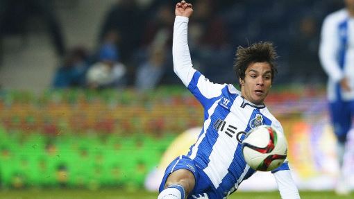 Оливер Торрес