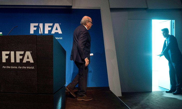 Блаттер считался главным защитником ЧМ-2018 в России. Но теперь он ушел
