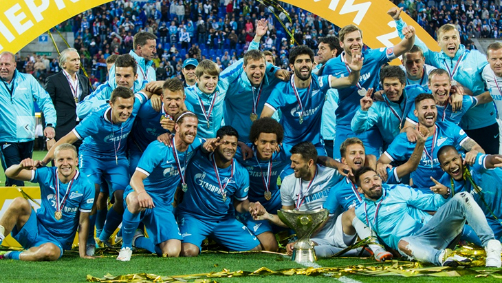 Футболисты «Зенита» с Суперкубком