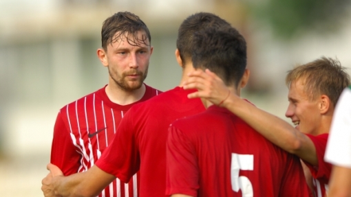 Футболисты «Зари»