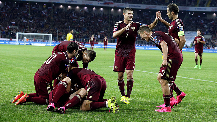 Футболисты сборной России