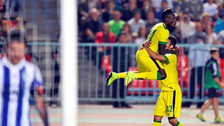 «Анжи» без проблем вышел в 1/8 финала