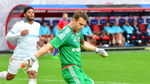 Игорь Акинфеев