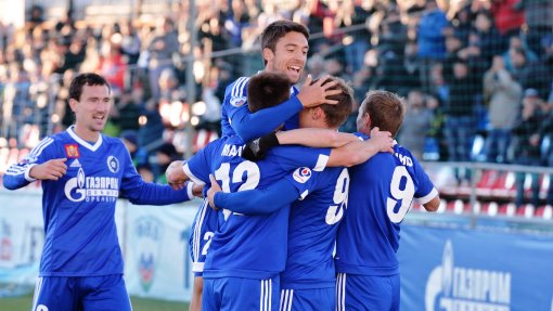 Футболисты «Газовика»