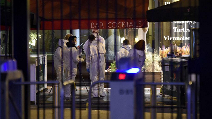 За пределами стадиона работали правоохранительные органы