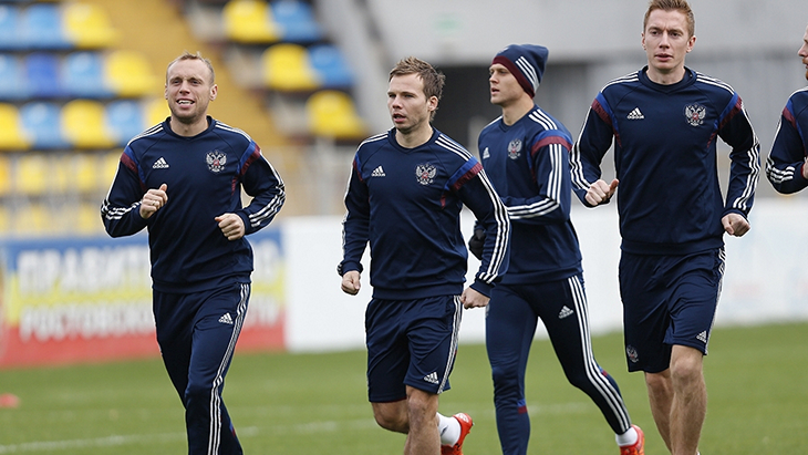 Тренировка на стадионе «Олимп-2»