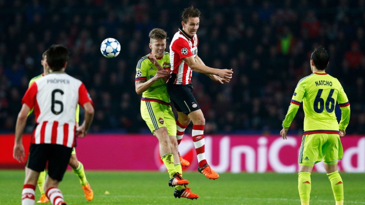 Команды грешили неточными передачами