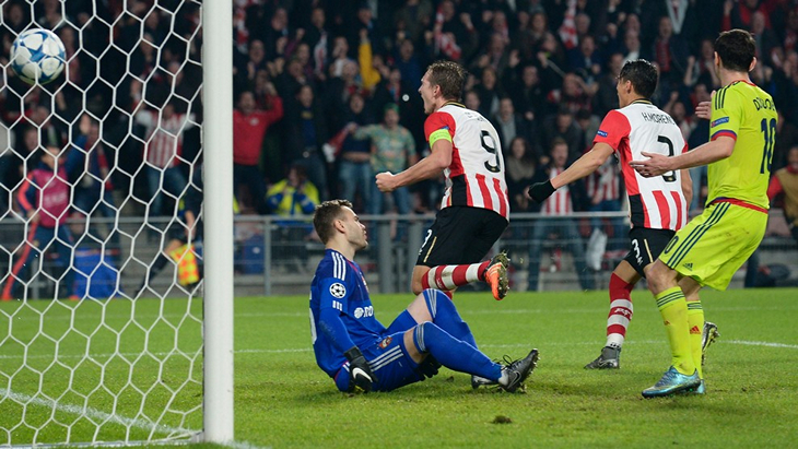 Игорь Акинфеев продолжает пропускать в каждом матче