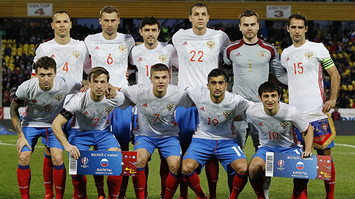 Футболисты сборной России