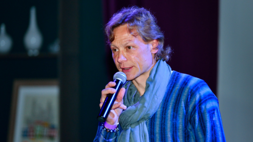 Валерий Карпин