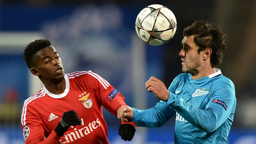 Юрий Жирков в матче с «Бенфикой»