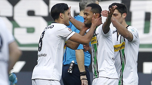 Раффаэл принимает поздравления