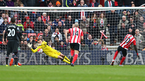 Мане оформил дубль и не реализовал пенальти