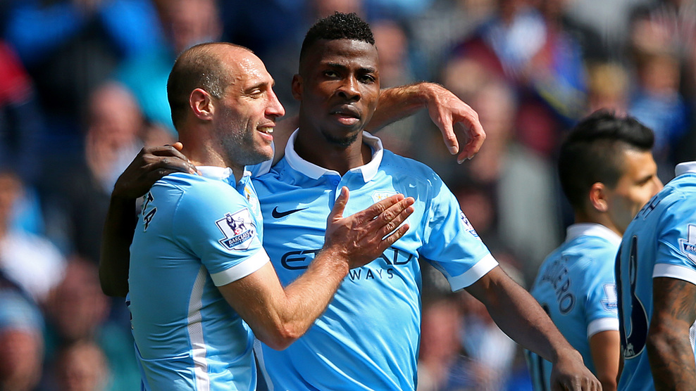 Келечи Ихеаначо (справа) оформил дубль