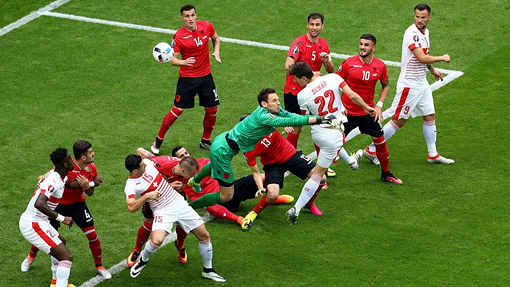 Фабиан Шер забил ударом головой