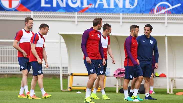 «Три льва» провели тренировку в Марселе