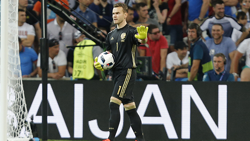 Игорь Акинфеев