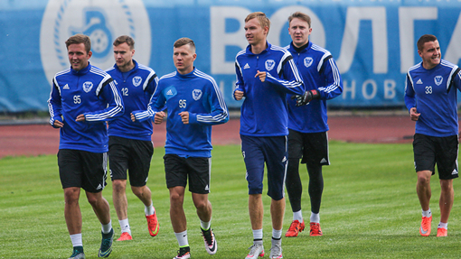 Футболисты «Волги»