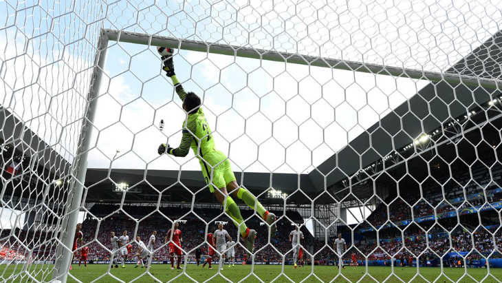 Фабиаски спасает