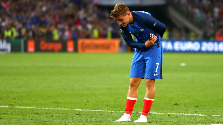 Гризманн раскланивается перед восхищенной публикой