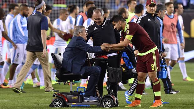 Оскар Табарес