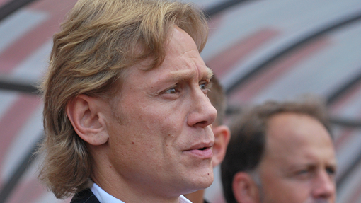 Валерий Карпин