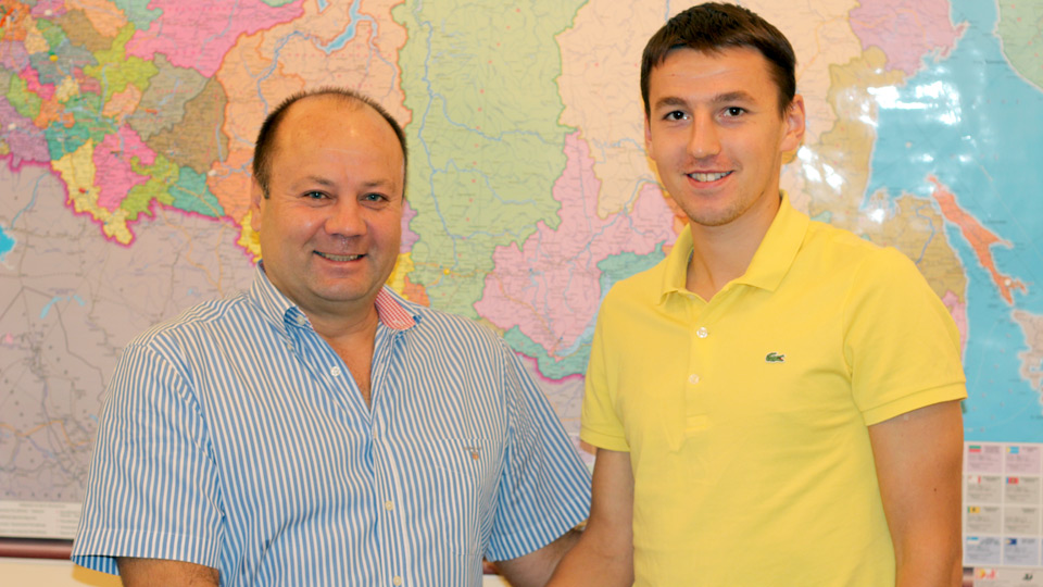 Вячеслав Зинков (справа)