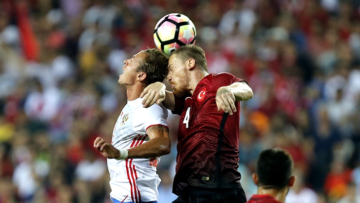 Забить гол в первом матче Станислава Черчесова сборная России не смогла 