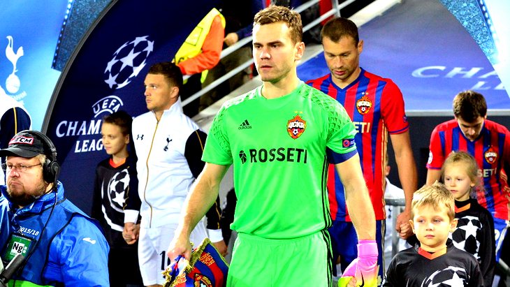 Игорь Акинфеев 