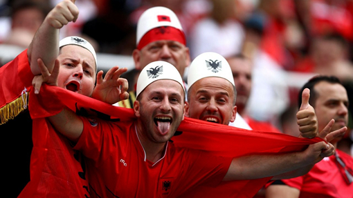 Болельщики сборной Албании