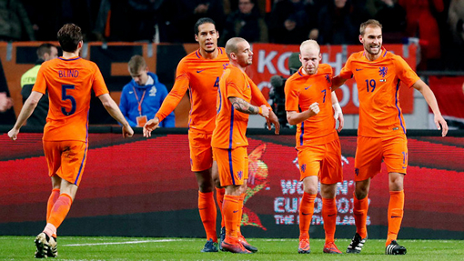 Футболисты сборной Нидерландов