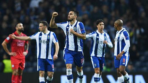 «Порту» разгромил «Лестер»