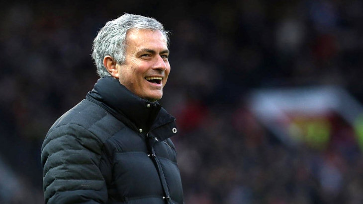 Жозе Моуринью после победного гола Погба