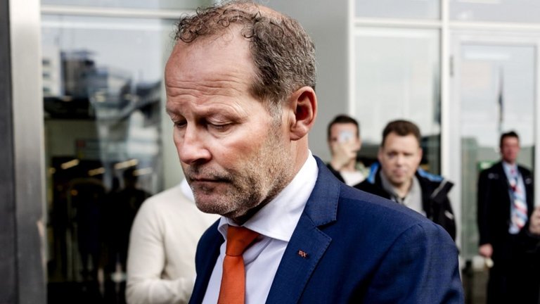 Данни Блинд