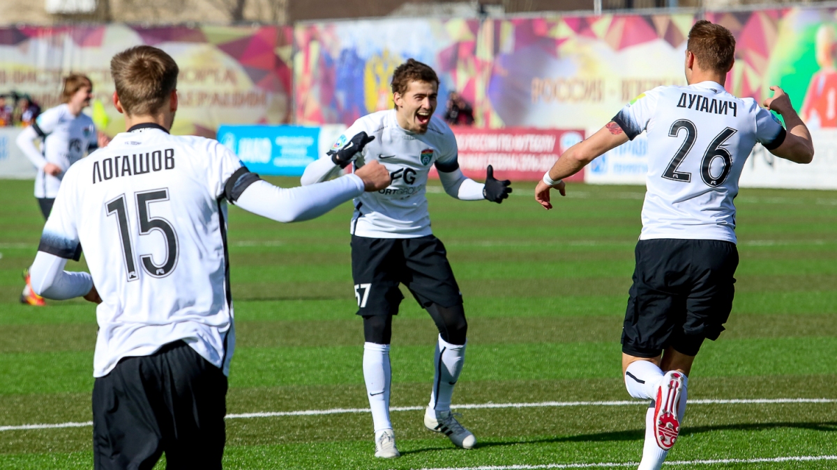 Футболисты «Тосно»