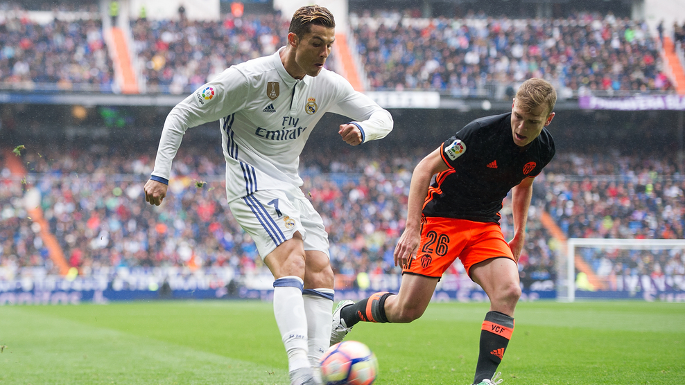 «Реал» вырвал победу в матче с «Валенсией»