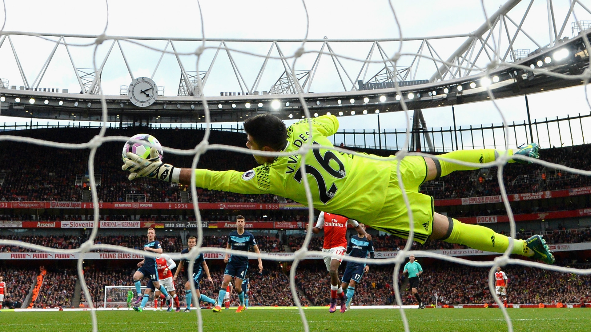 Виктор Вальдес