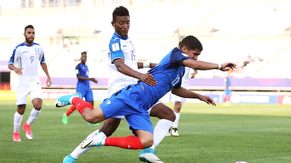 Команда Людовика Бателли стартовала с победы на турнире