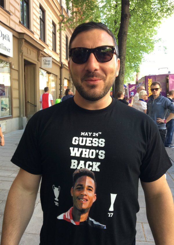 Фанаты верят в Клюйверта