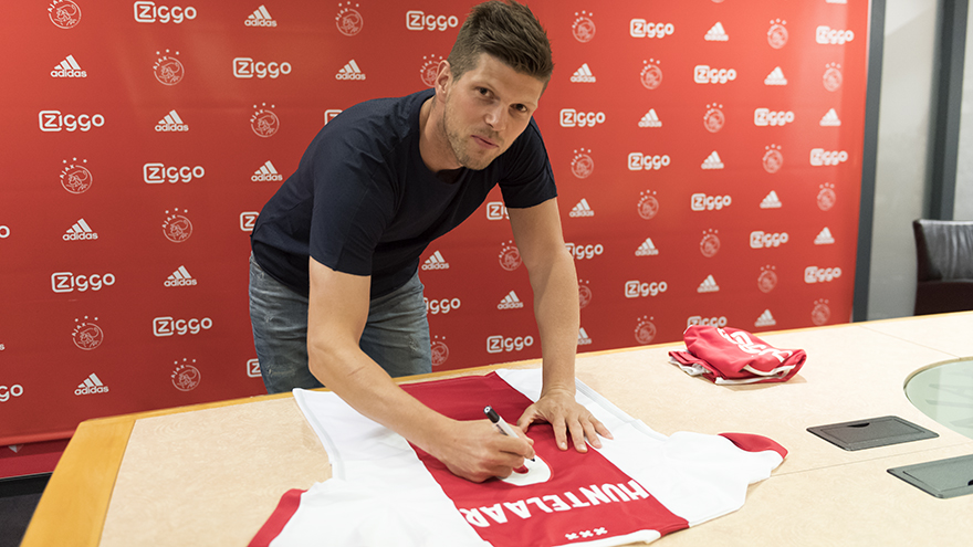 Клас-Ян Хунтелар