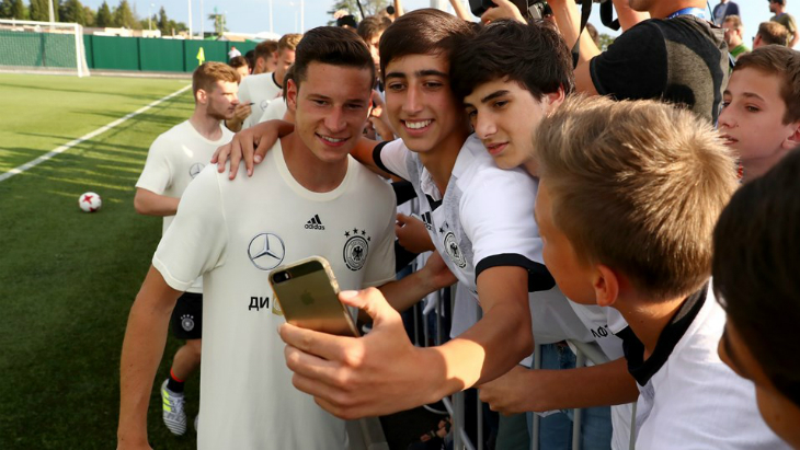 Сборная Германии не скупится на селфи