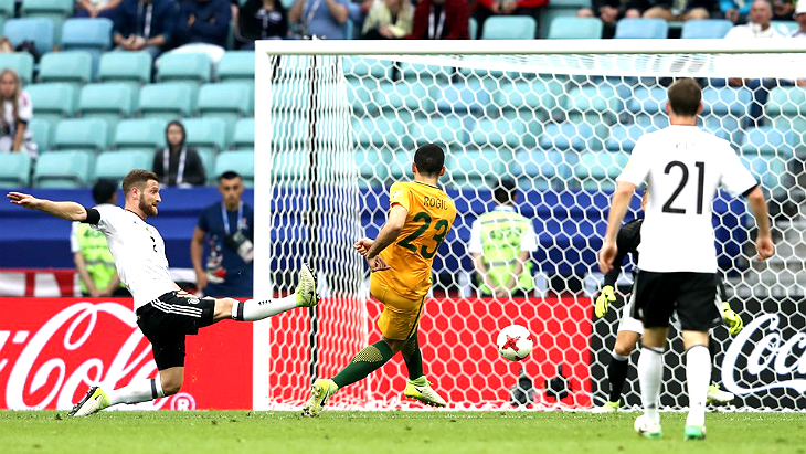 Томас Рогич забивает первый гол Австралии