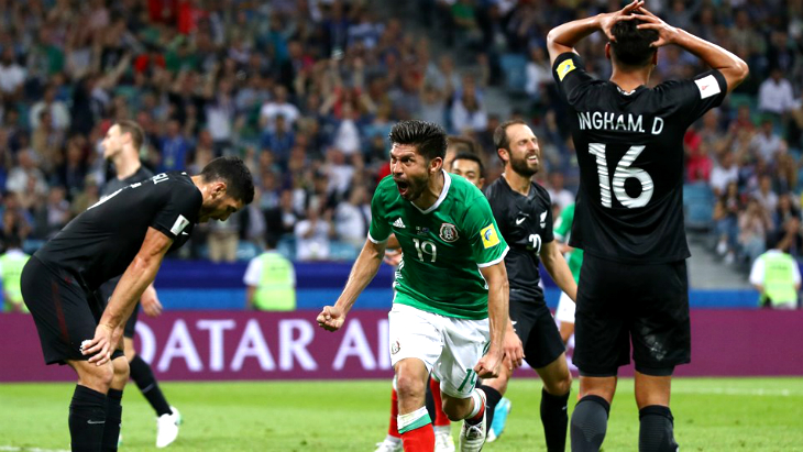 Орибе Перальта принес победу Мексике