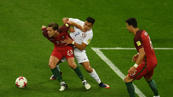 Иногда матч был похож на борьбу