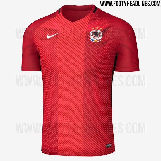 Домашний комплект пражской «Спарты»?